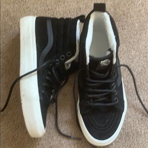 Vans with the fur 😍